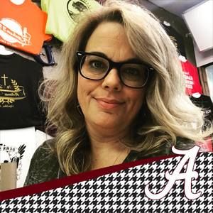 Meet your Posher, Lagina